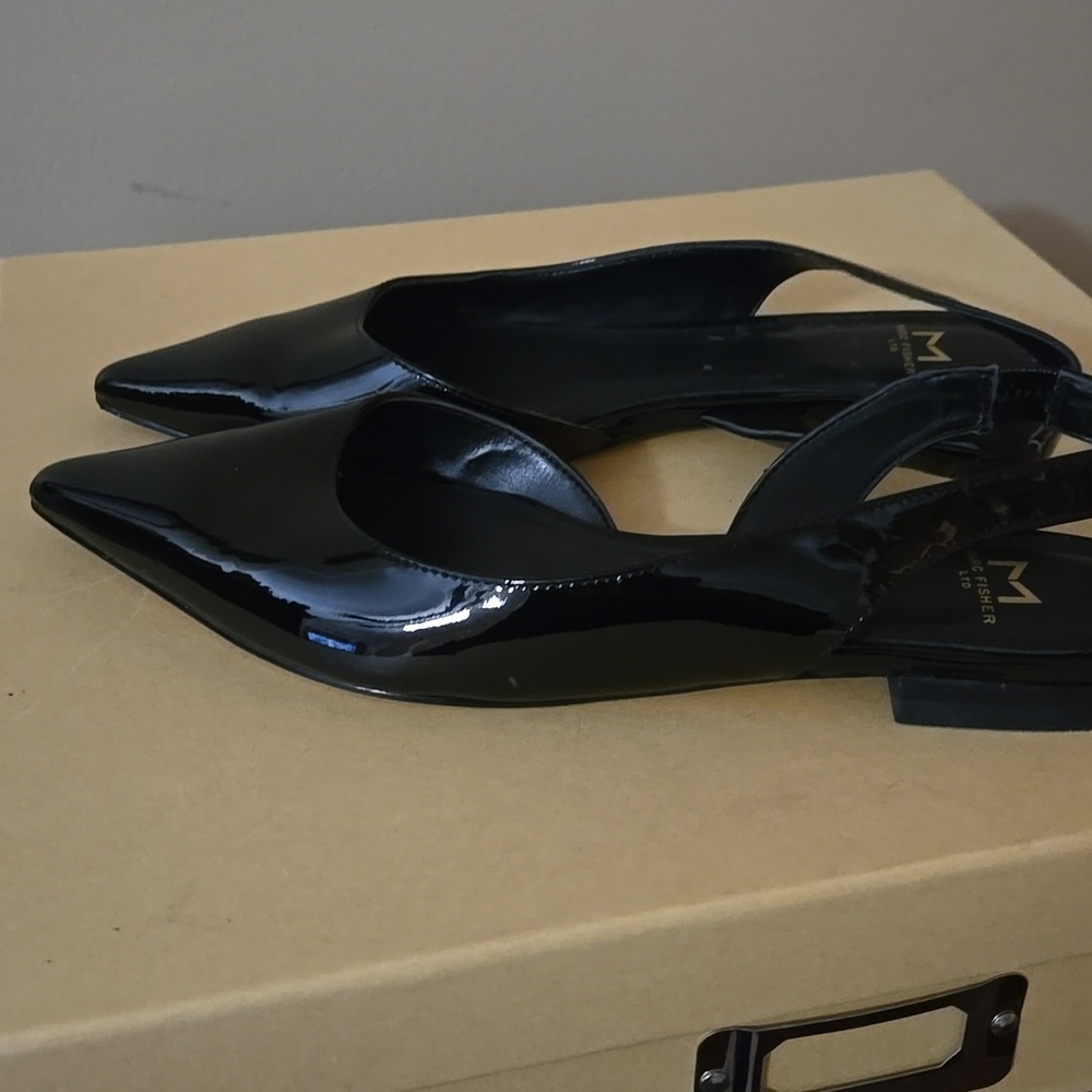 Marc Fisher Black Patent Slingback Flats Size 6.5 - Picture 4 of 8